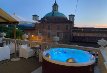 terrazzo jacuzzi sera